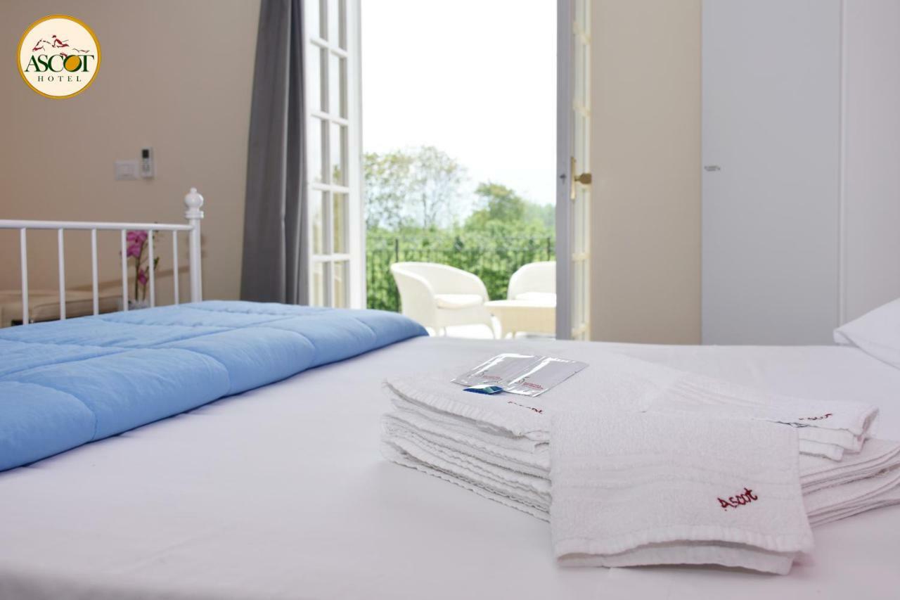 Hotel Ascot Кайанелло Экстерьер фото