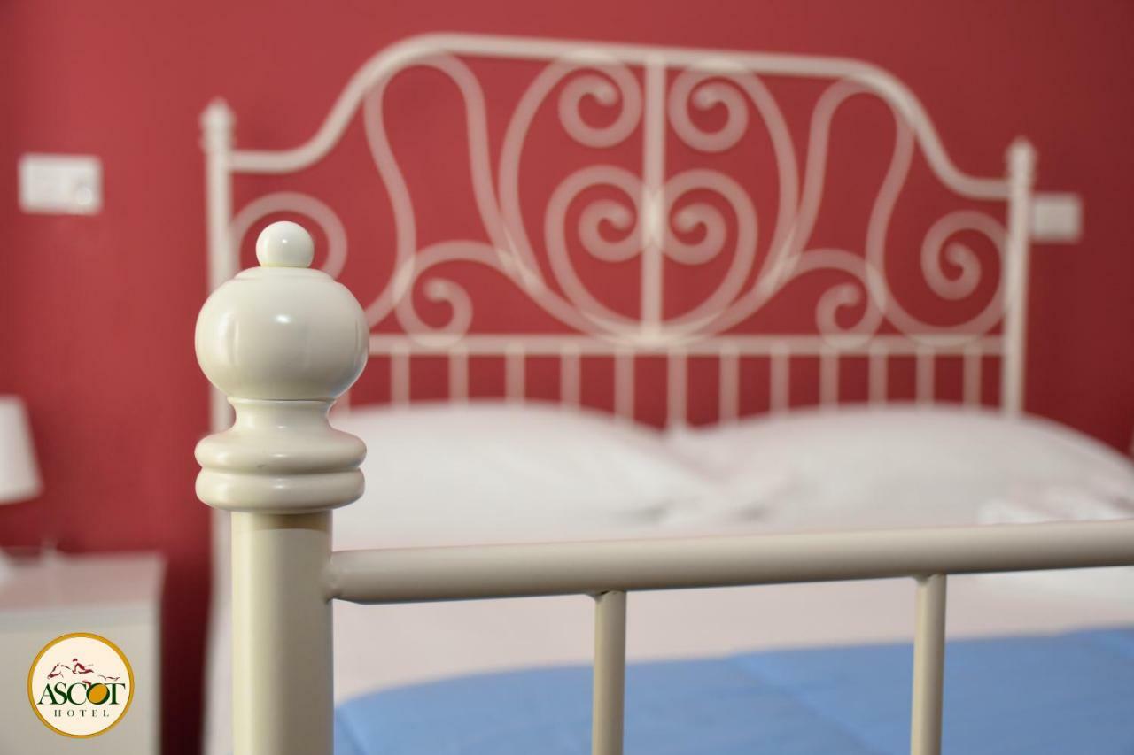 Hotel Ascot Кайанелло Экстерьер фото